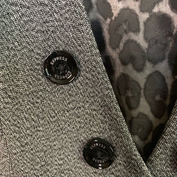 Express Racerback dressy vest - Picture 3 of 6